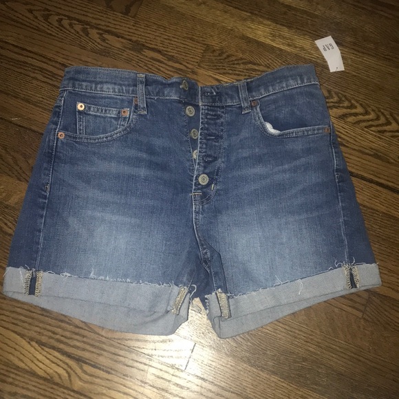 Gap High Rise 4” Jean Short NWT - Picture 2 of 5